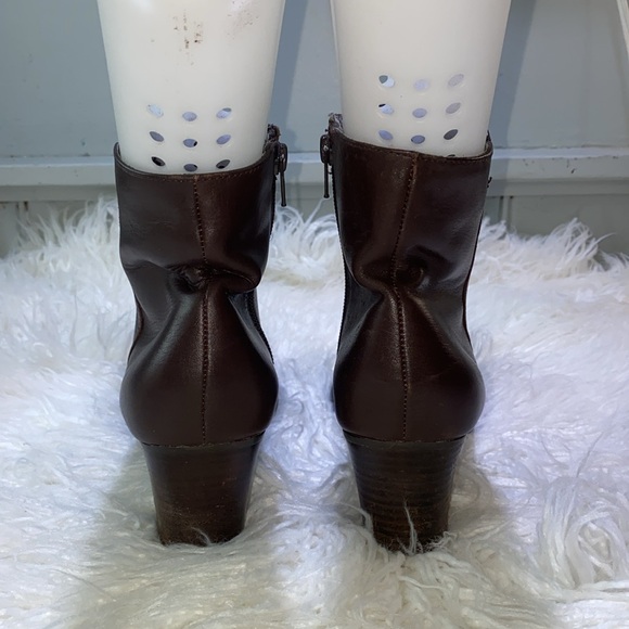 🌻-St John’s Bay ankle boots-🌻 - Picture 3 of 11